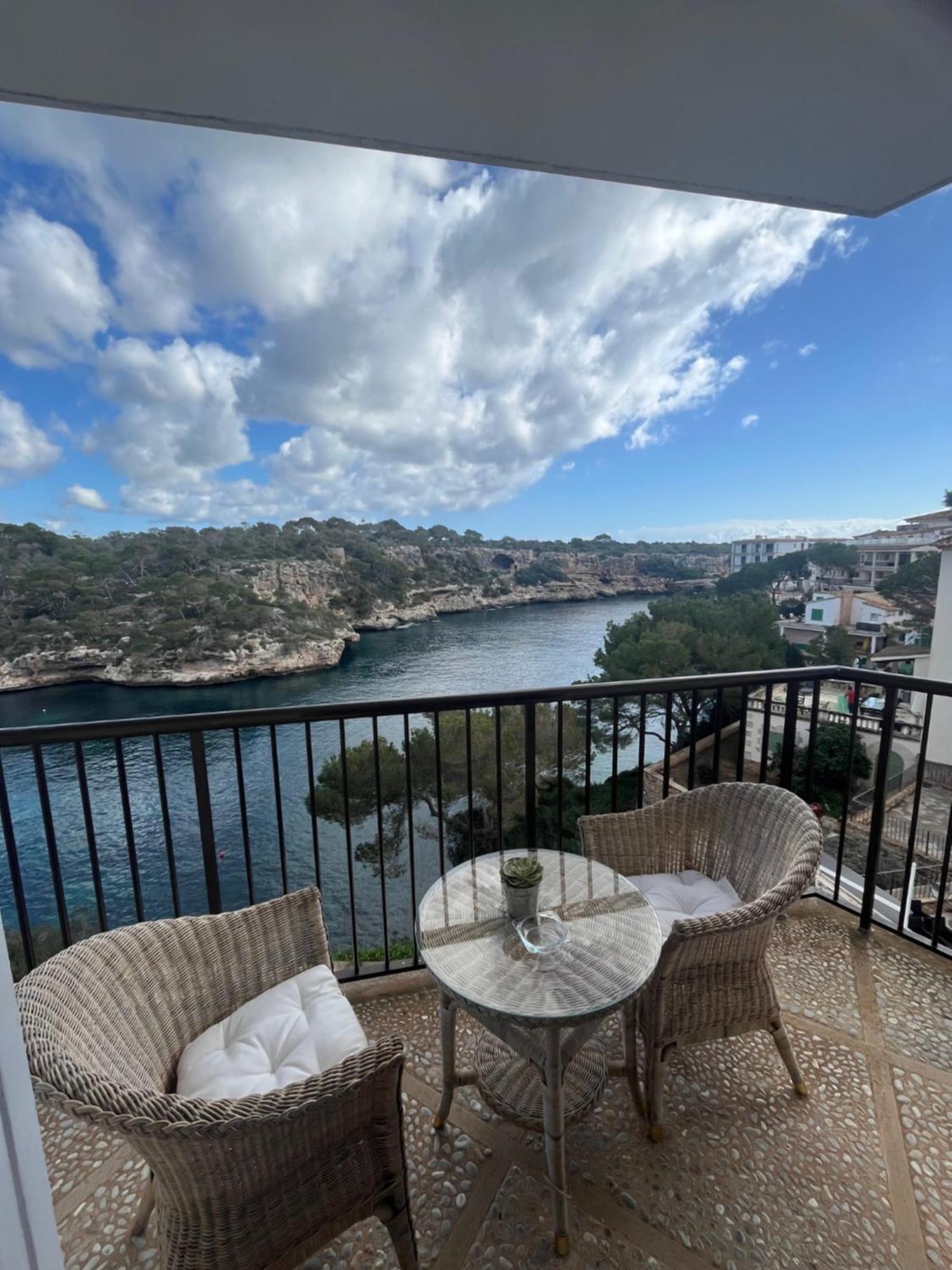 קאלה פיגרה Hostal Restaurante Cala מראה חיצוני תמונה